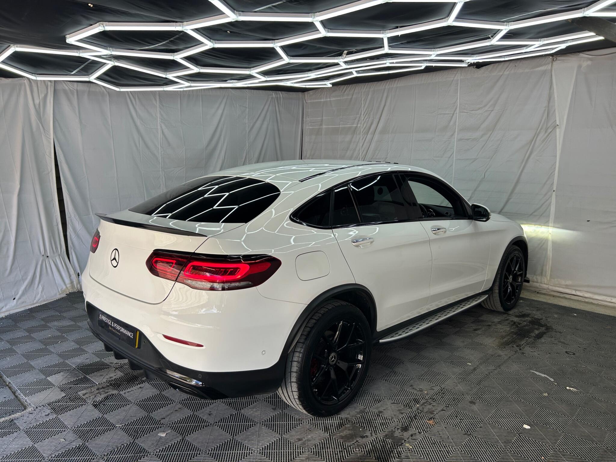 Mercedes-Benz GLC view 9