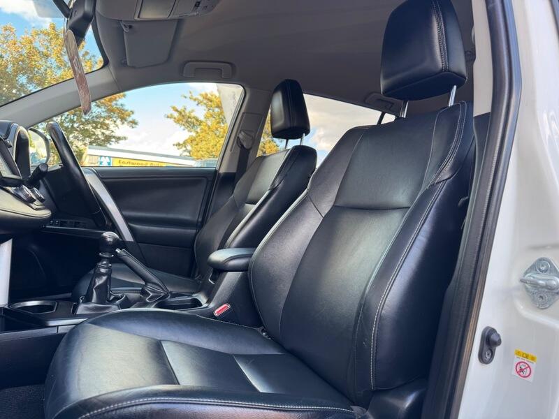 Toyota Rav4 view 18