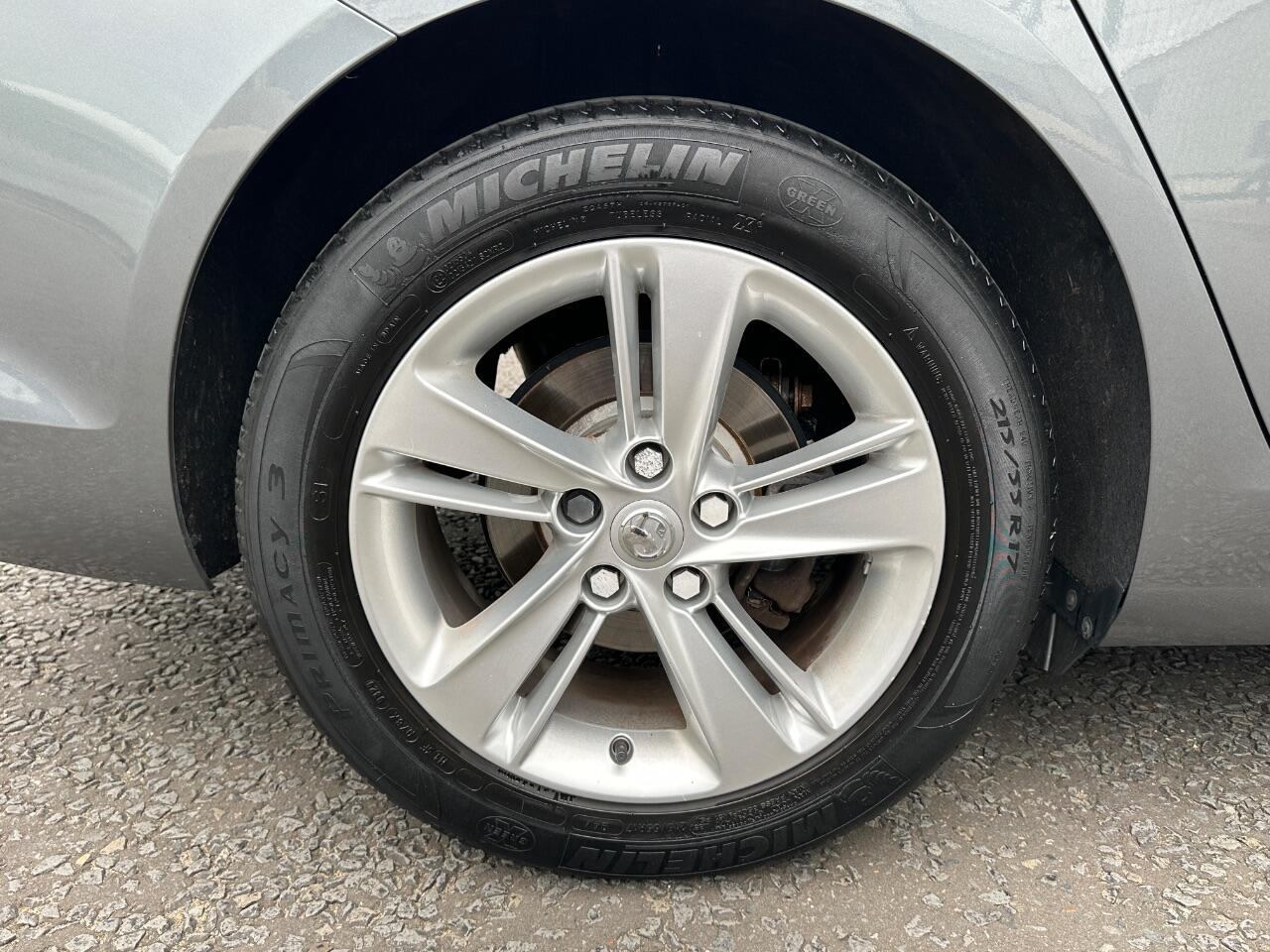 Vauxhall Insignia view 18