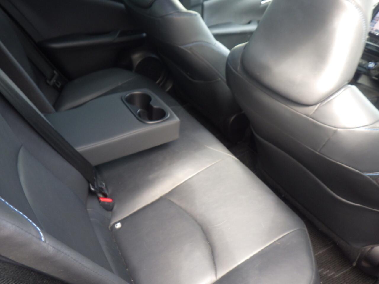 Toyota Prius view 14