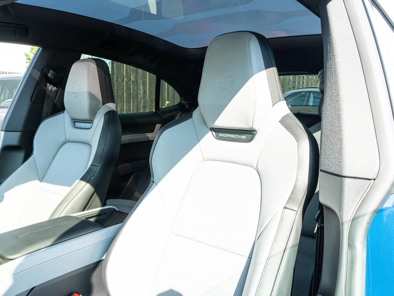 Porsche Cayenne view 45