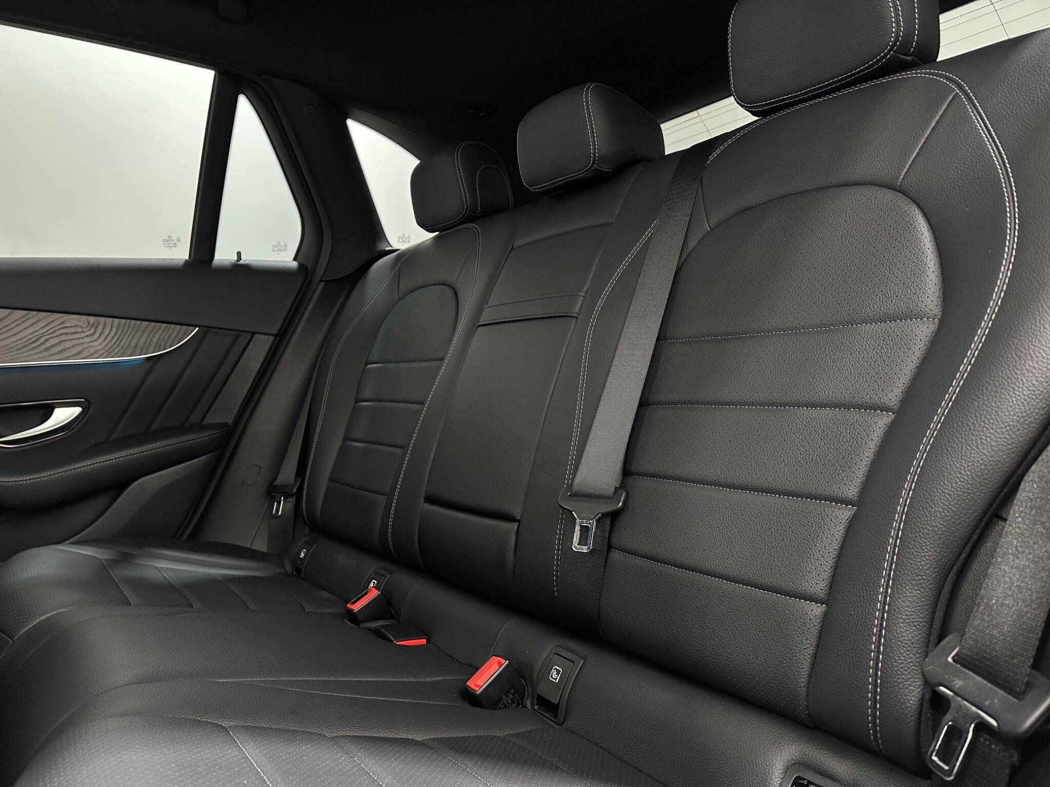 Mercedes-Benz GLC view 40