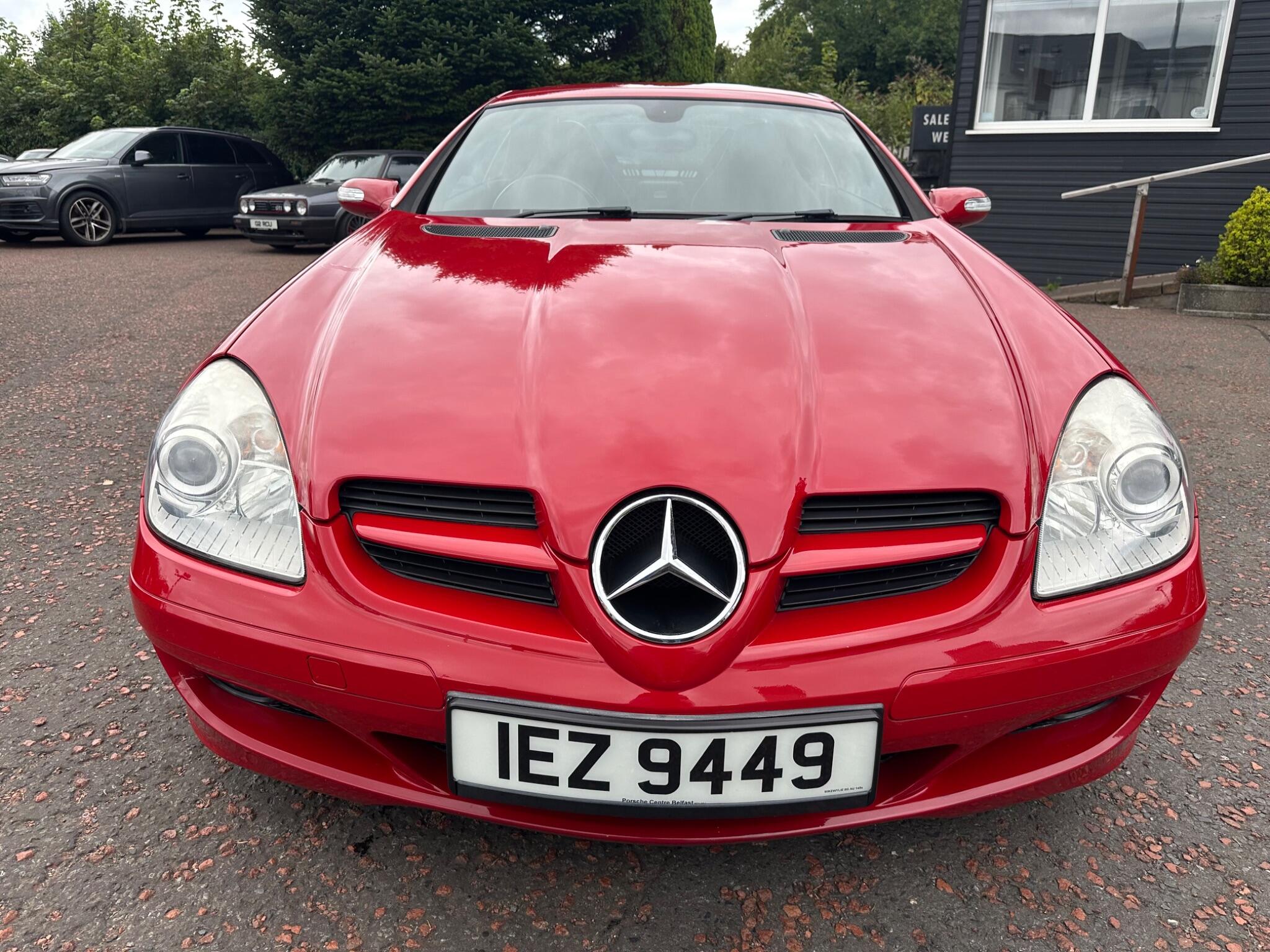 Mercedes-Benz SLK view 2
