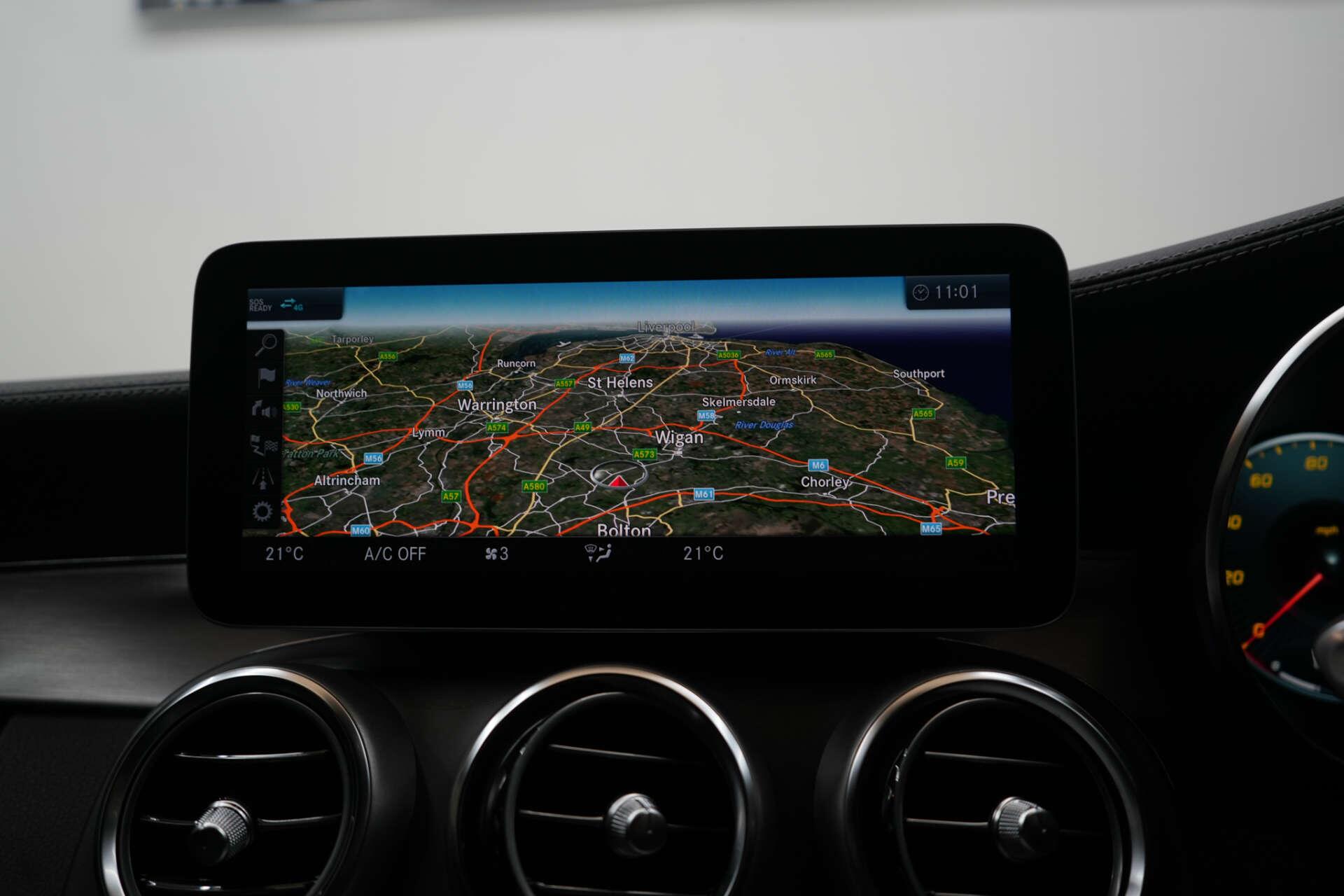 Mercedes-Benz C Class view 28
