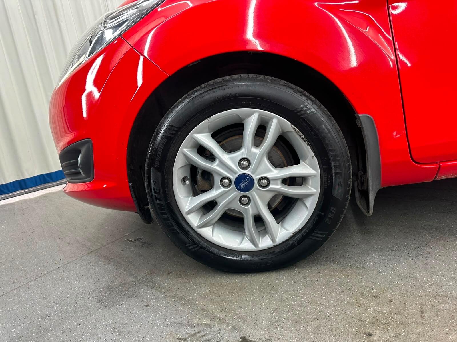 Ford Fiesta view 15