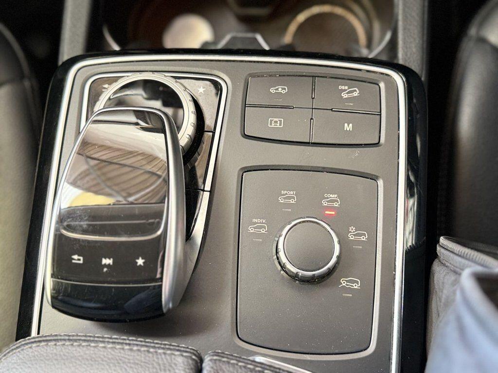 Mercedes-Benz Gle view 52