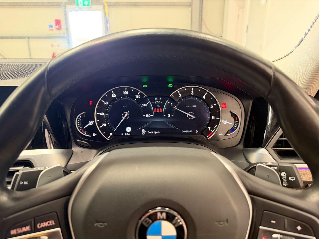 BMW 3 Series view 10