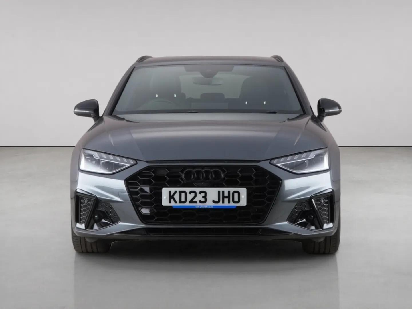 Audi A4 view 5