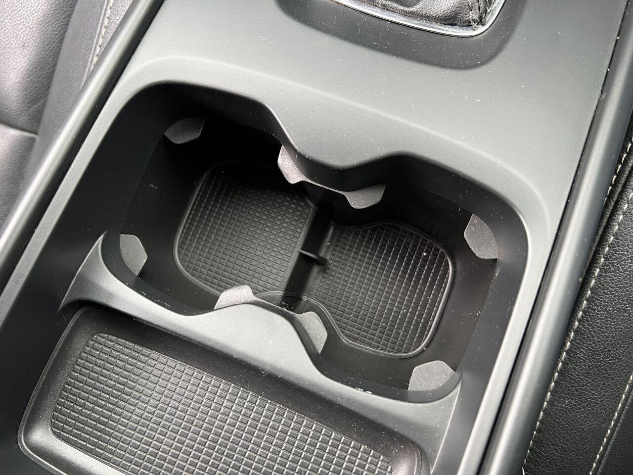 Volvo XC40 view 33