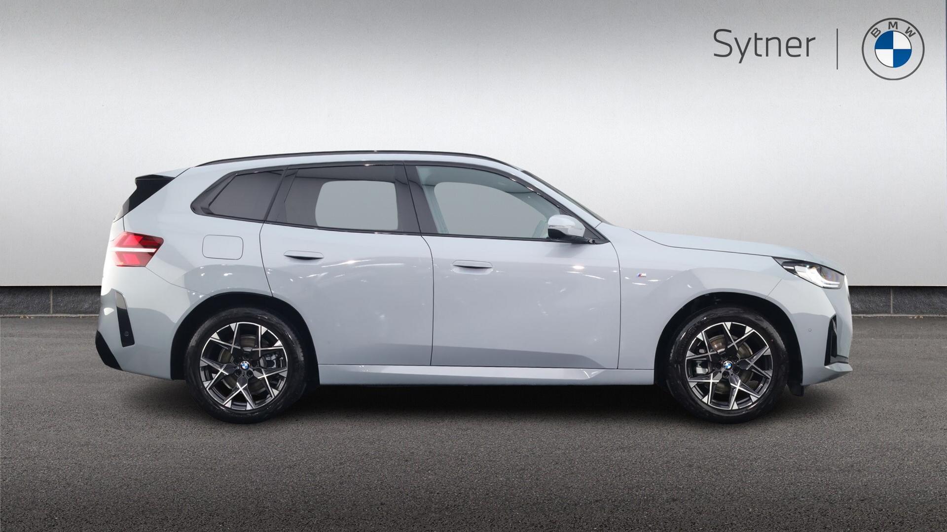 BMW X3 view 3