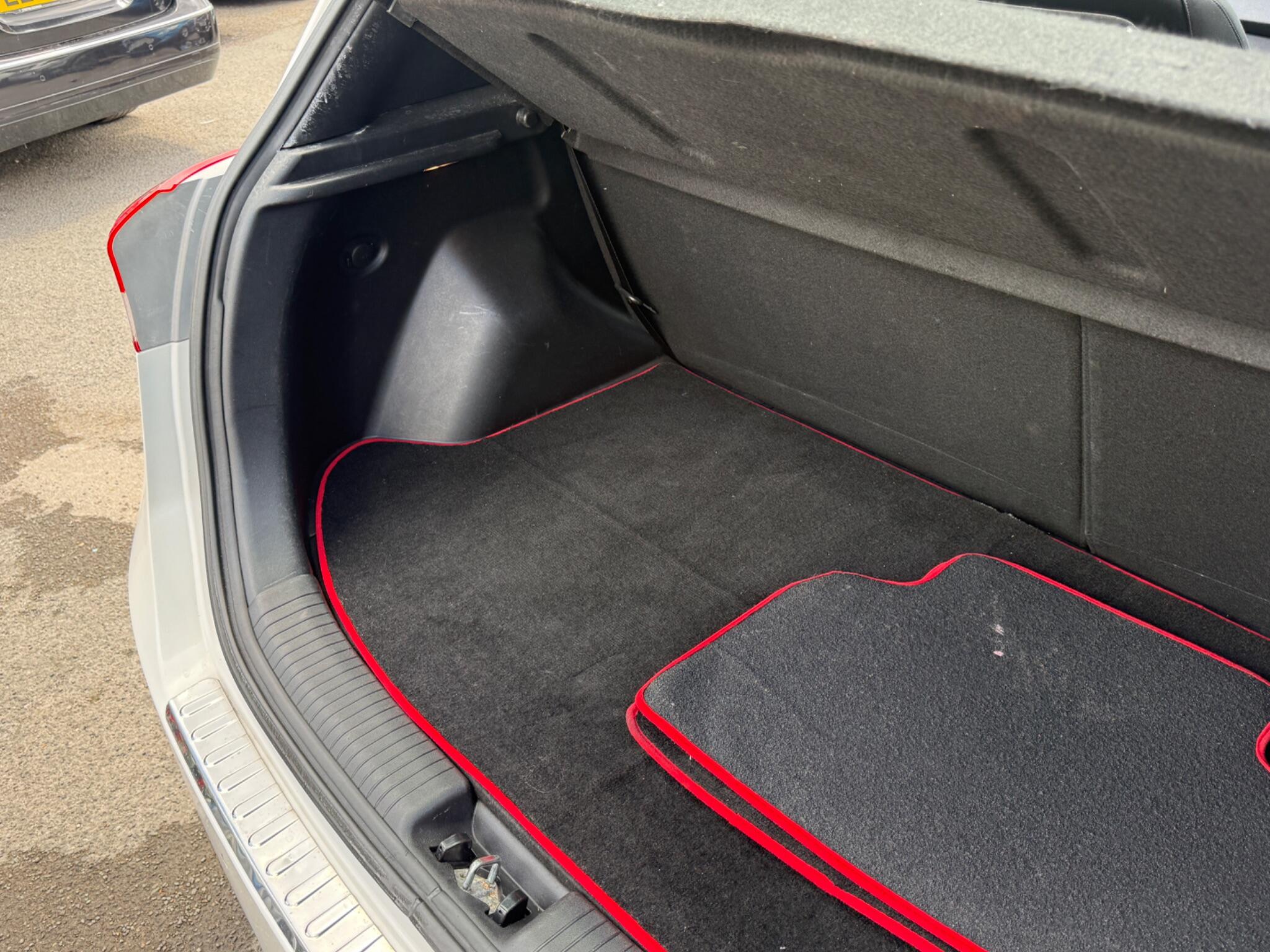 Hyundai ix20 - Image 49