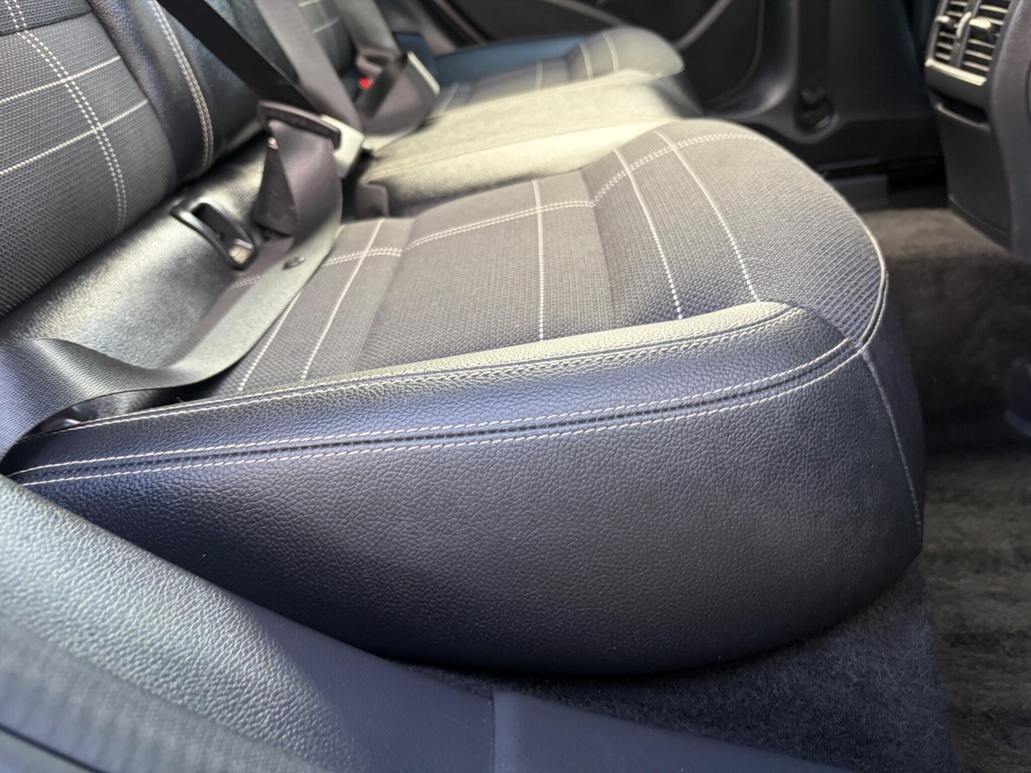 Mercedes-Benz Cla view 59