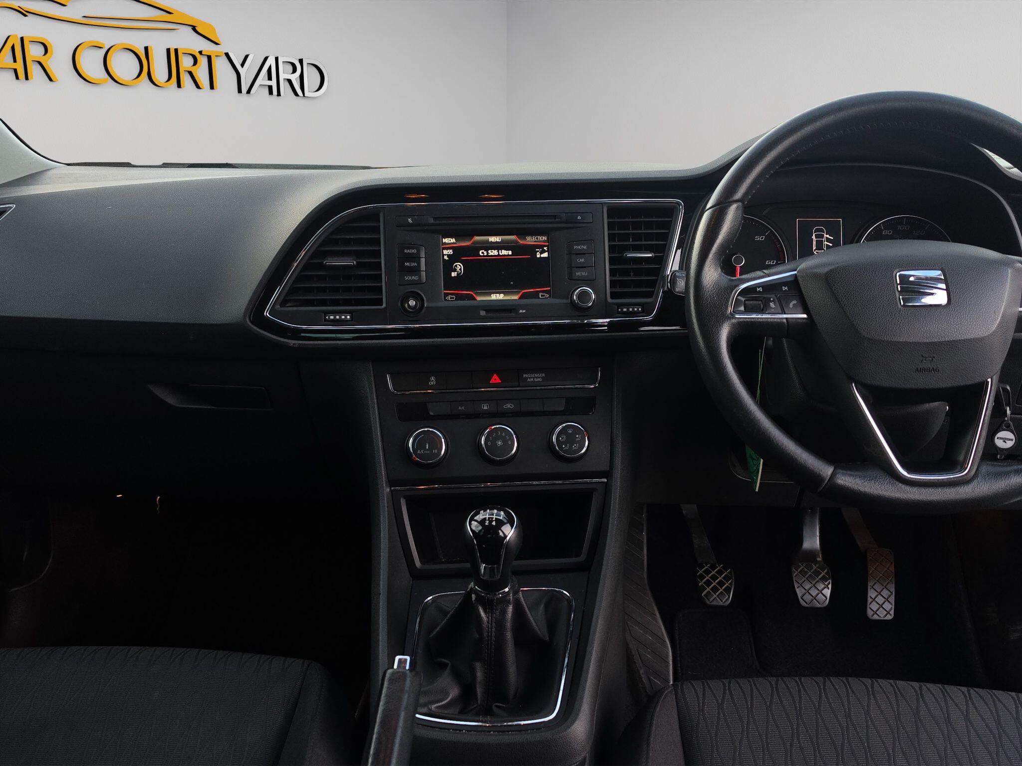 Seat Leon Leon view 8