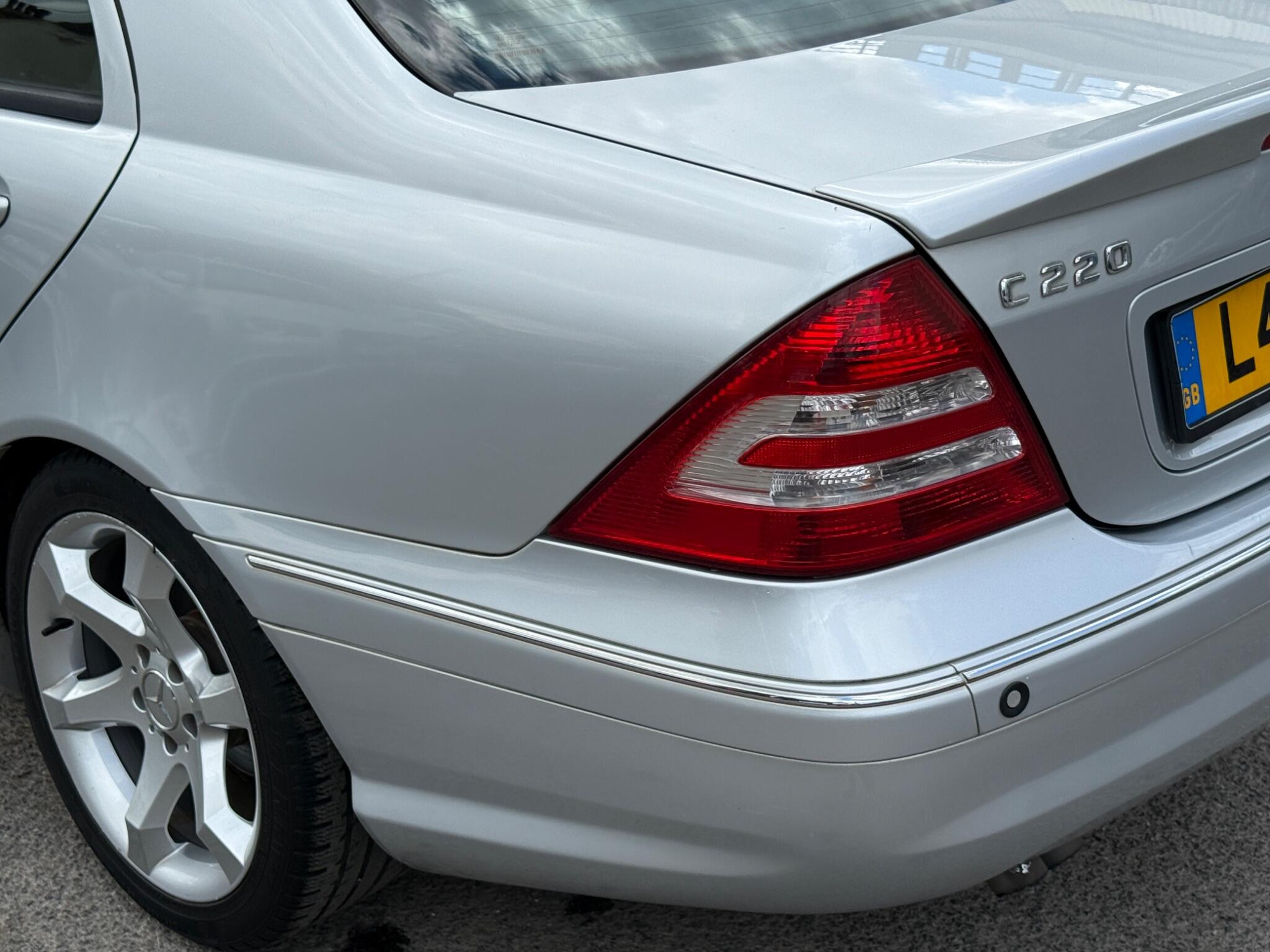 Mercedes-Benz C Class - Image 24