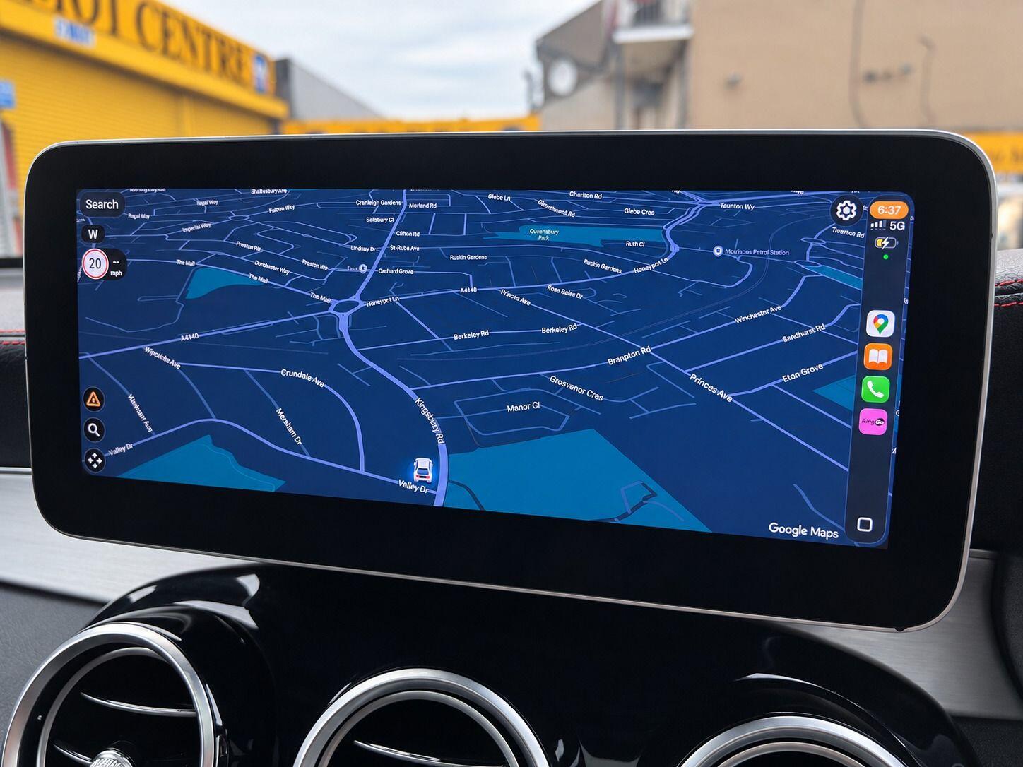 Mercedes-Benz GLC view 28