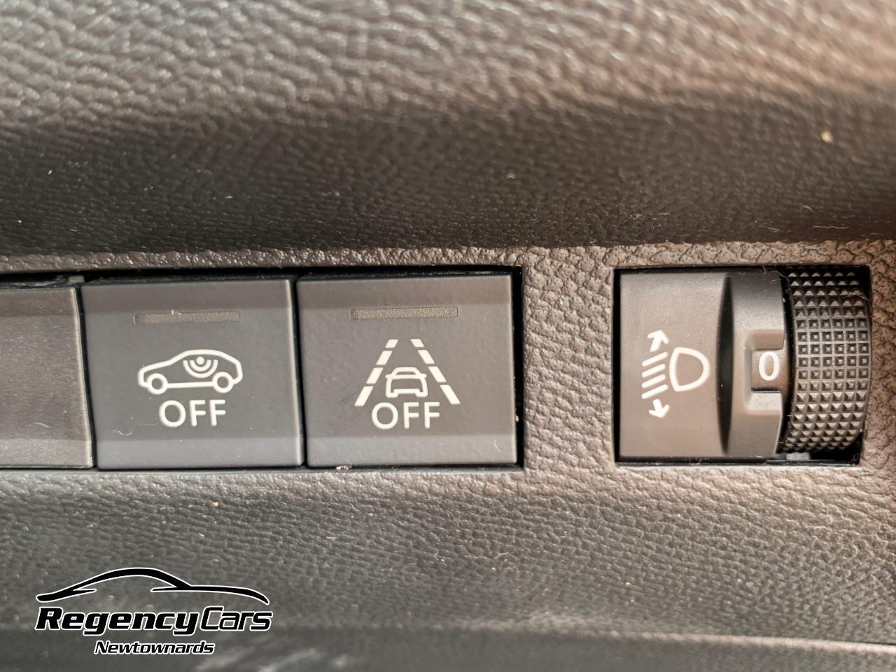 Peugeot 2008 view 16