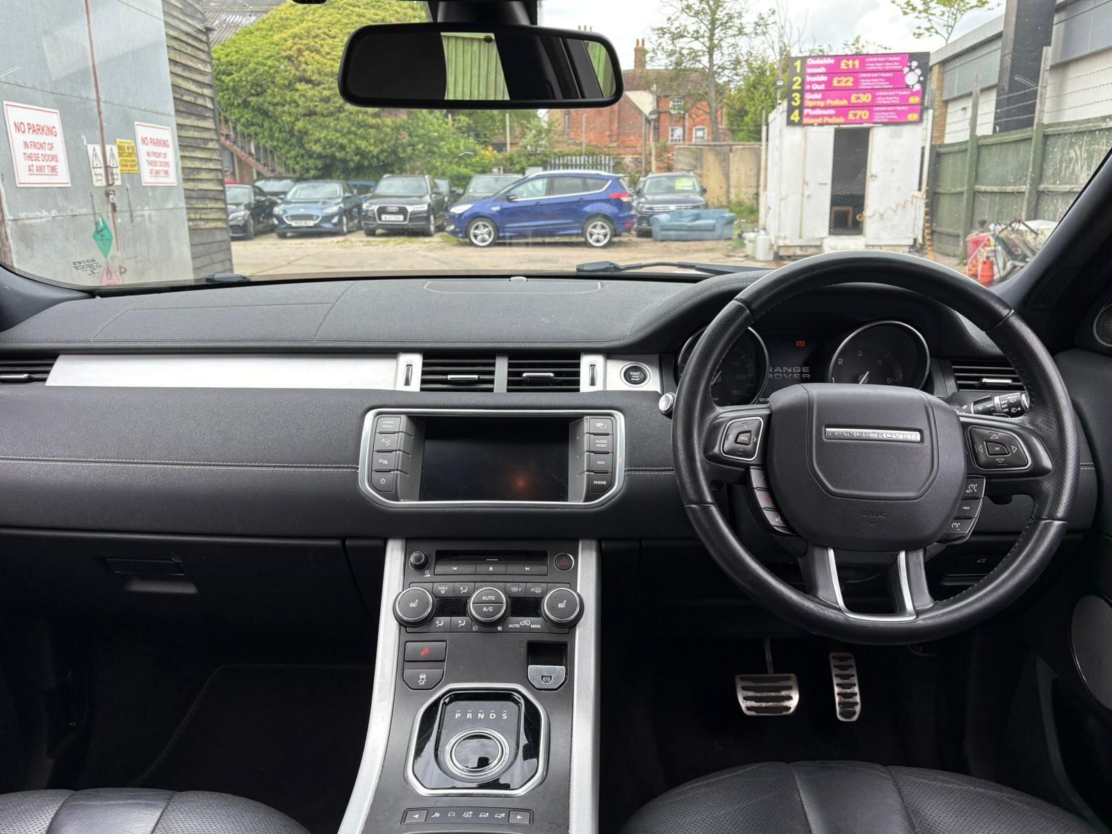 Land Rover Range Rover Evoque view 21