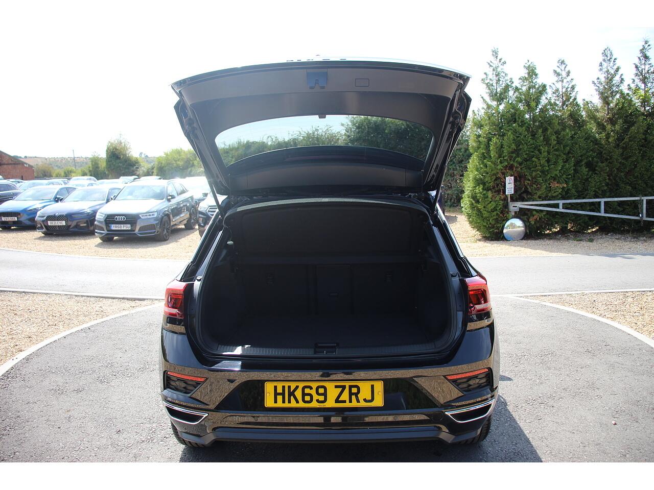 Volkswagen T-Roc view 34