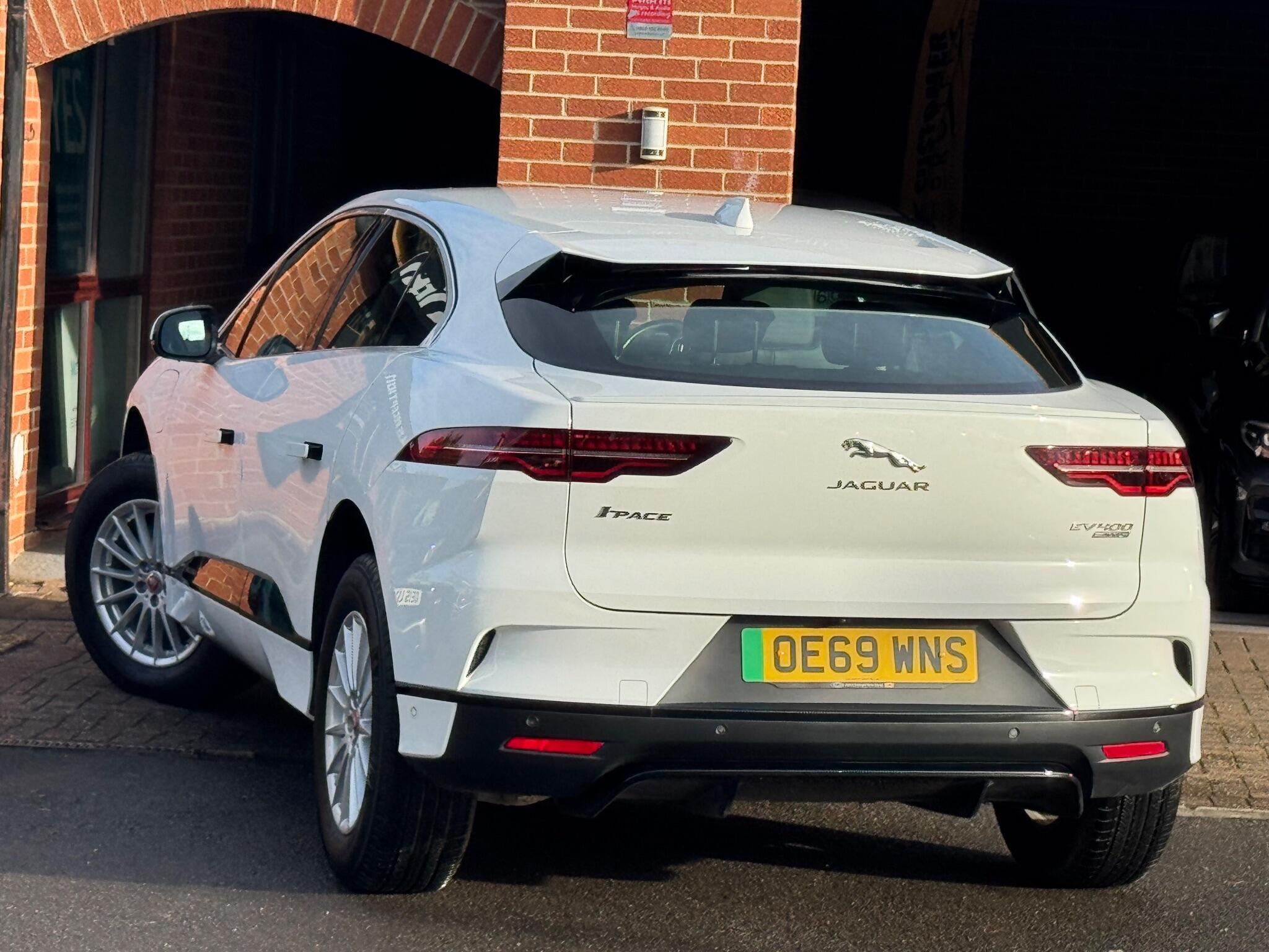 Jaguar I-Pace view 3