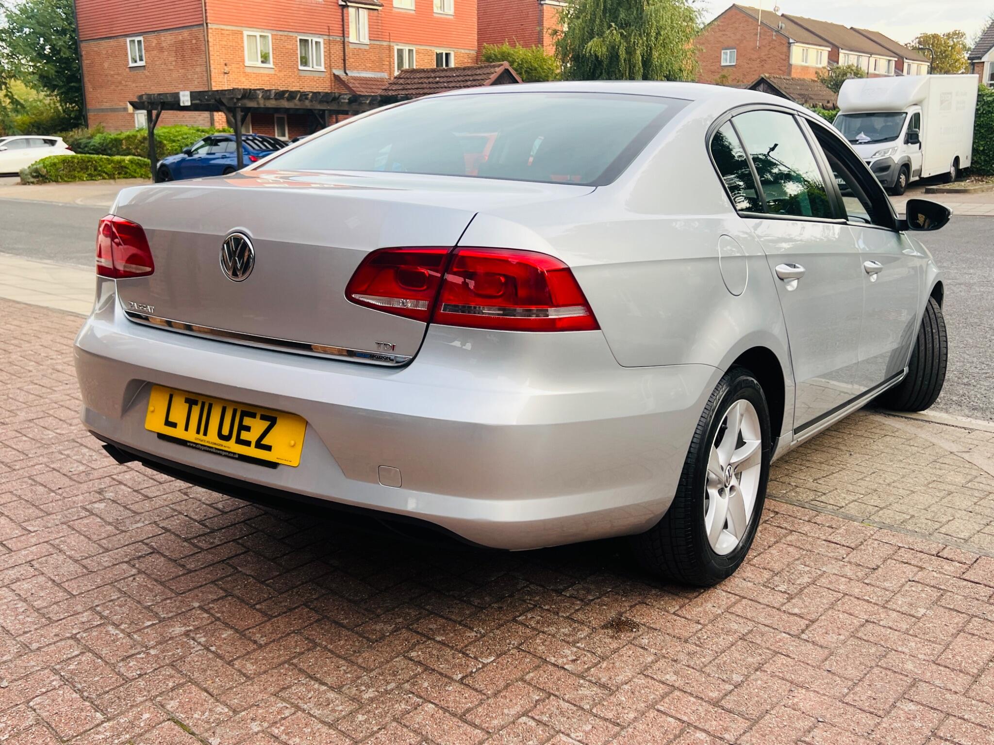 Volkswagen Passat view 35