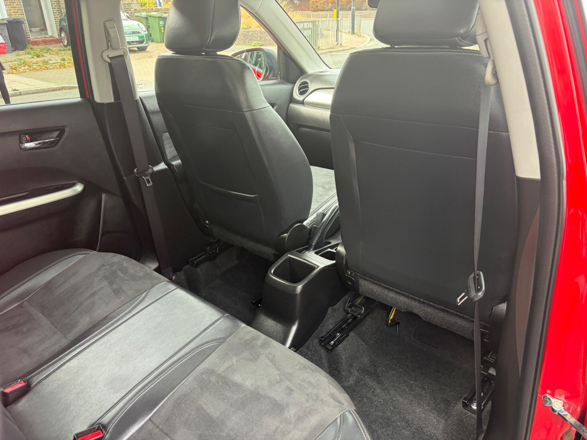 Suzuki Vitara view 61