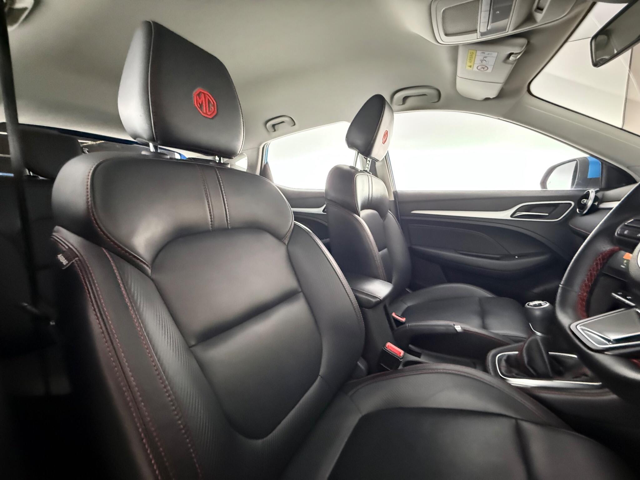 MG ZS view 27