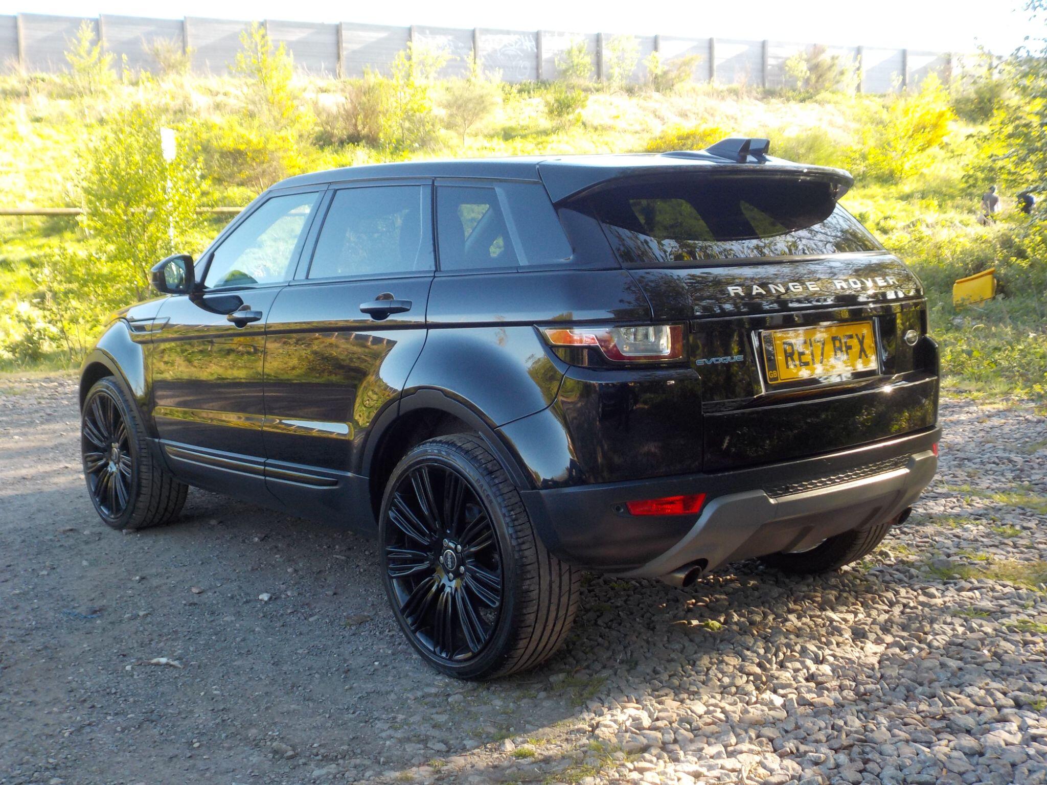 Land Rover Range Rover Evoque 2.0 eD4 SE Tech FWD Euro 6 (s/s) 5dr