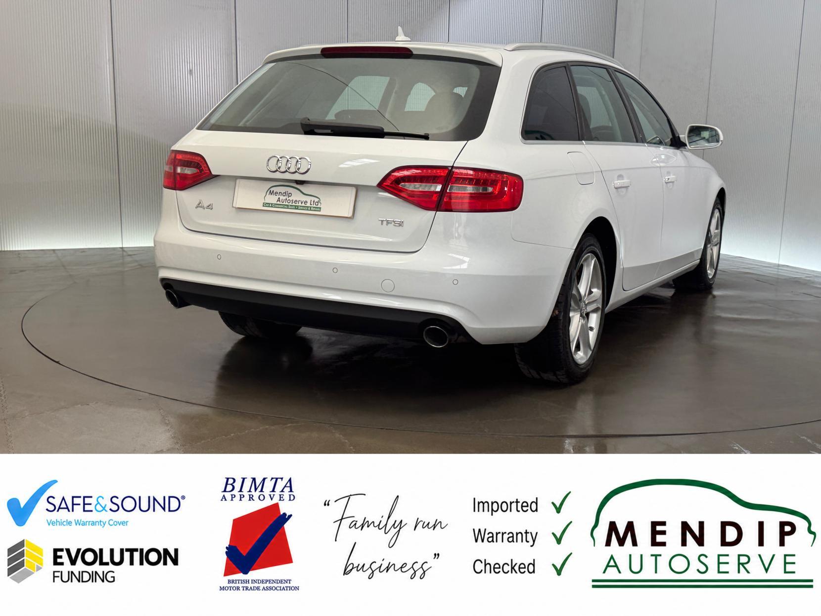 Audi A4 Avant view 30