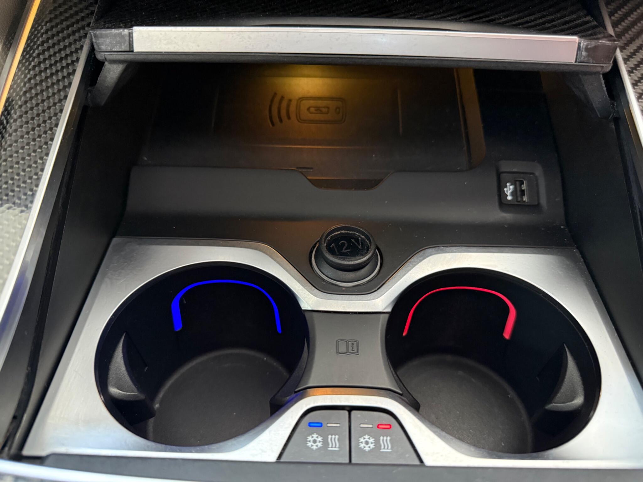 BMW X7 view 10