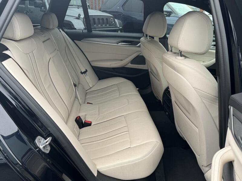 2017 BMW 5 Series image 57