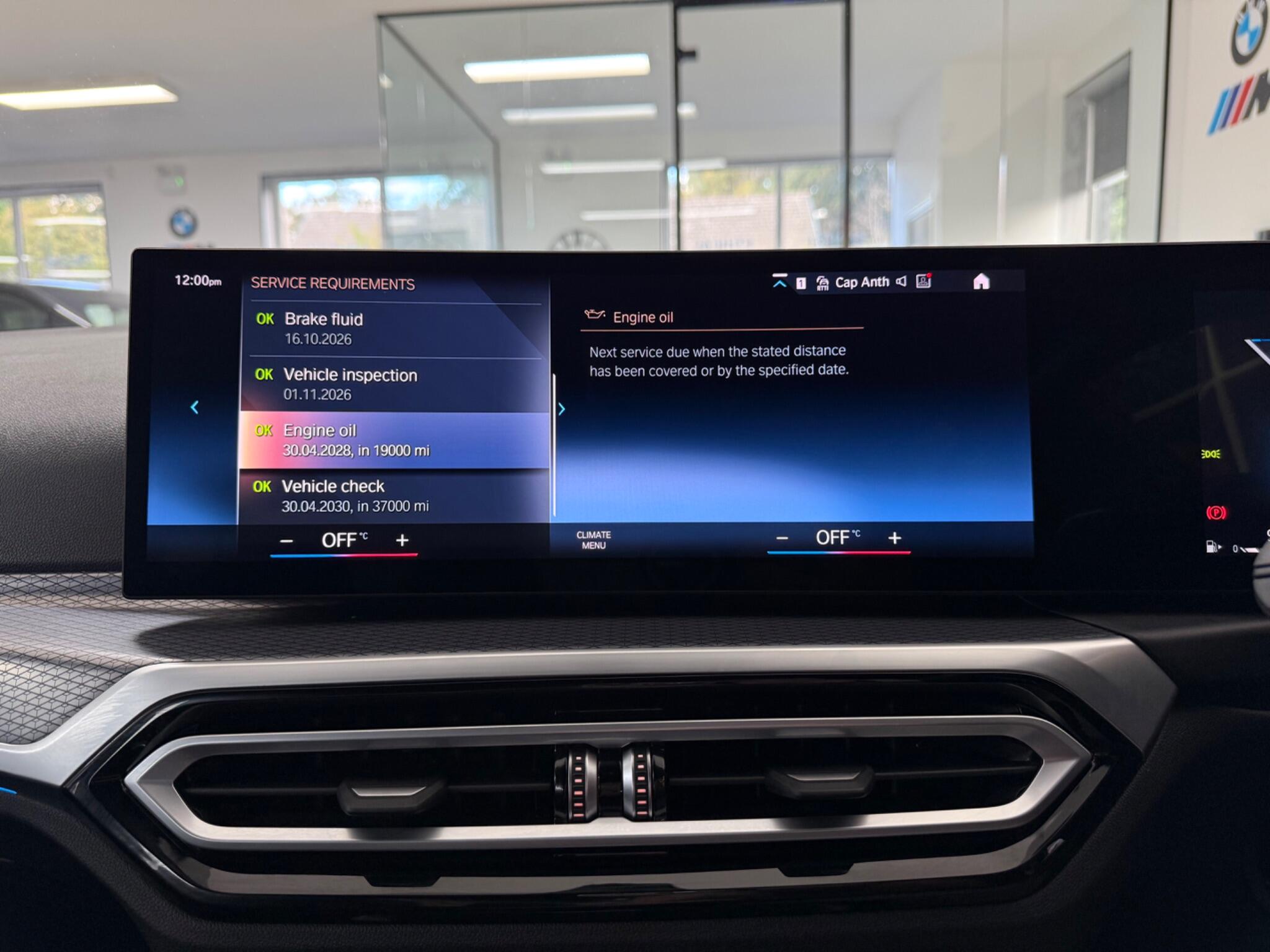 BMW 3 Series view 10