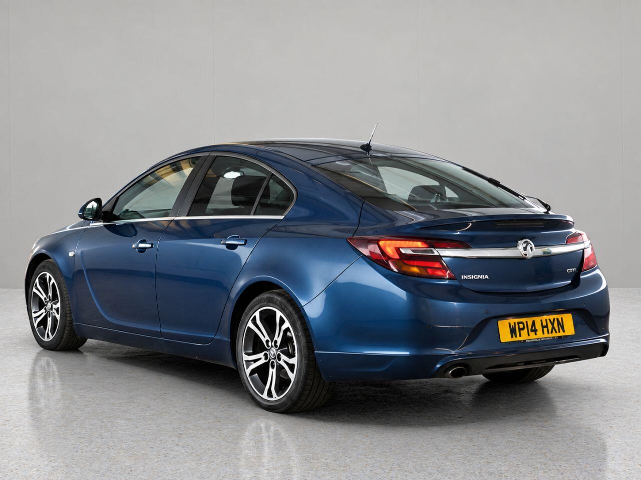 Vauxhall Insignia view 4