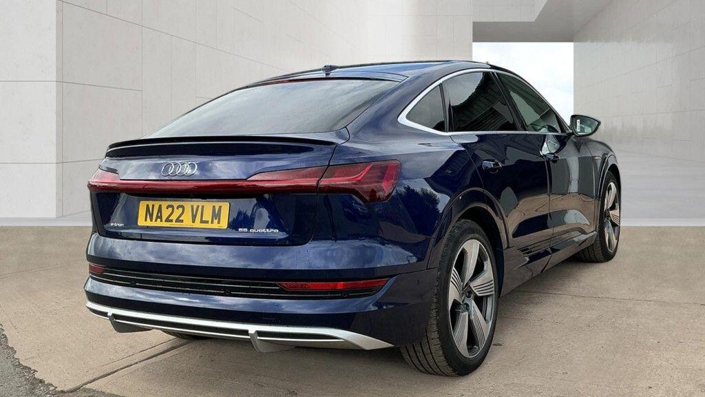 Audi E-Tron view 6