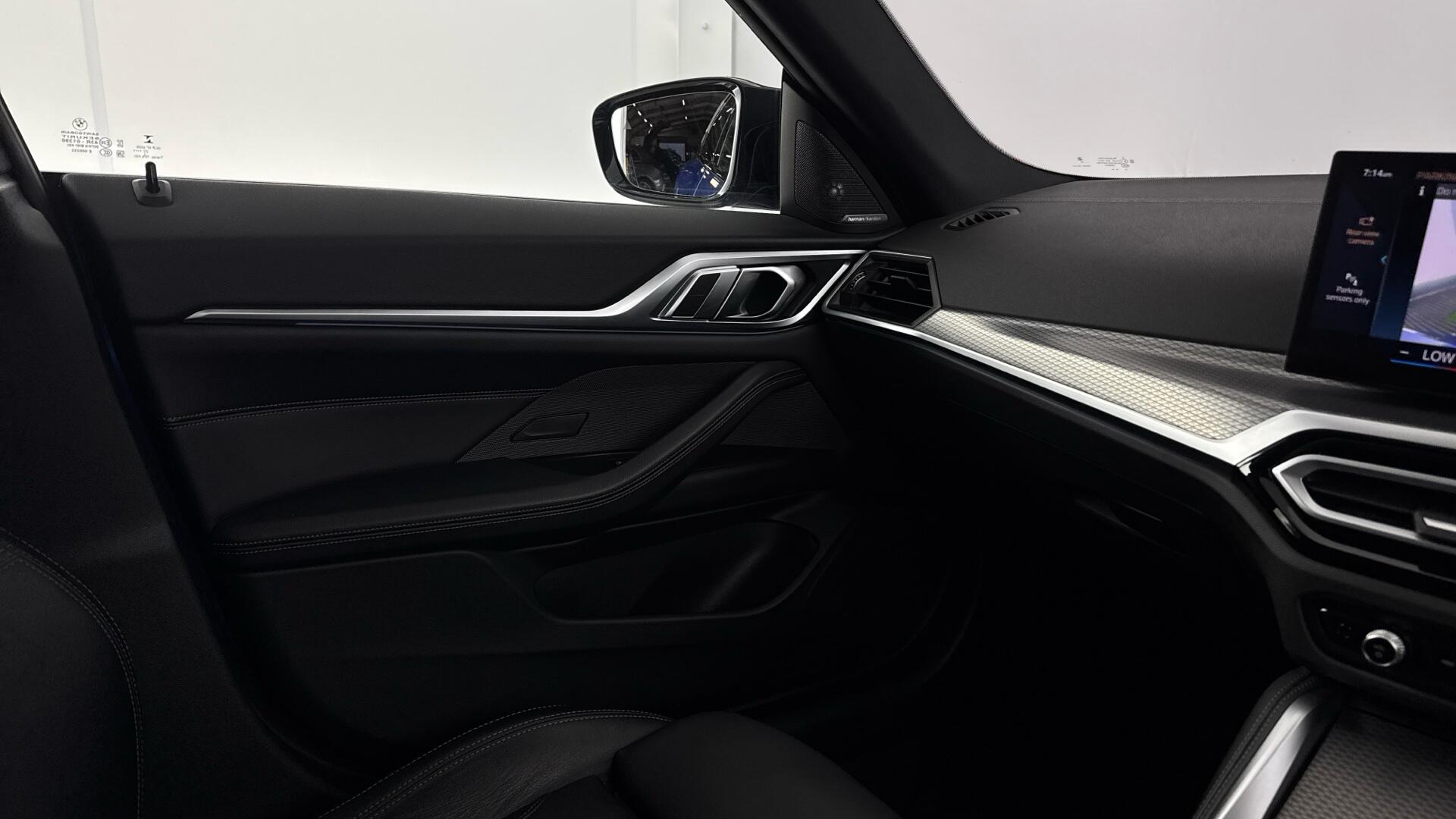 BMW I4 view 38