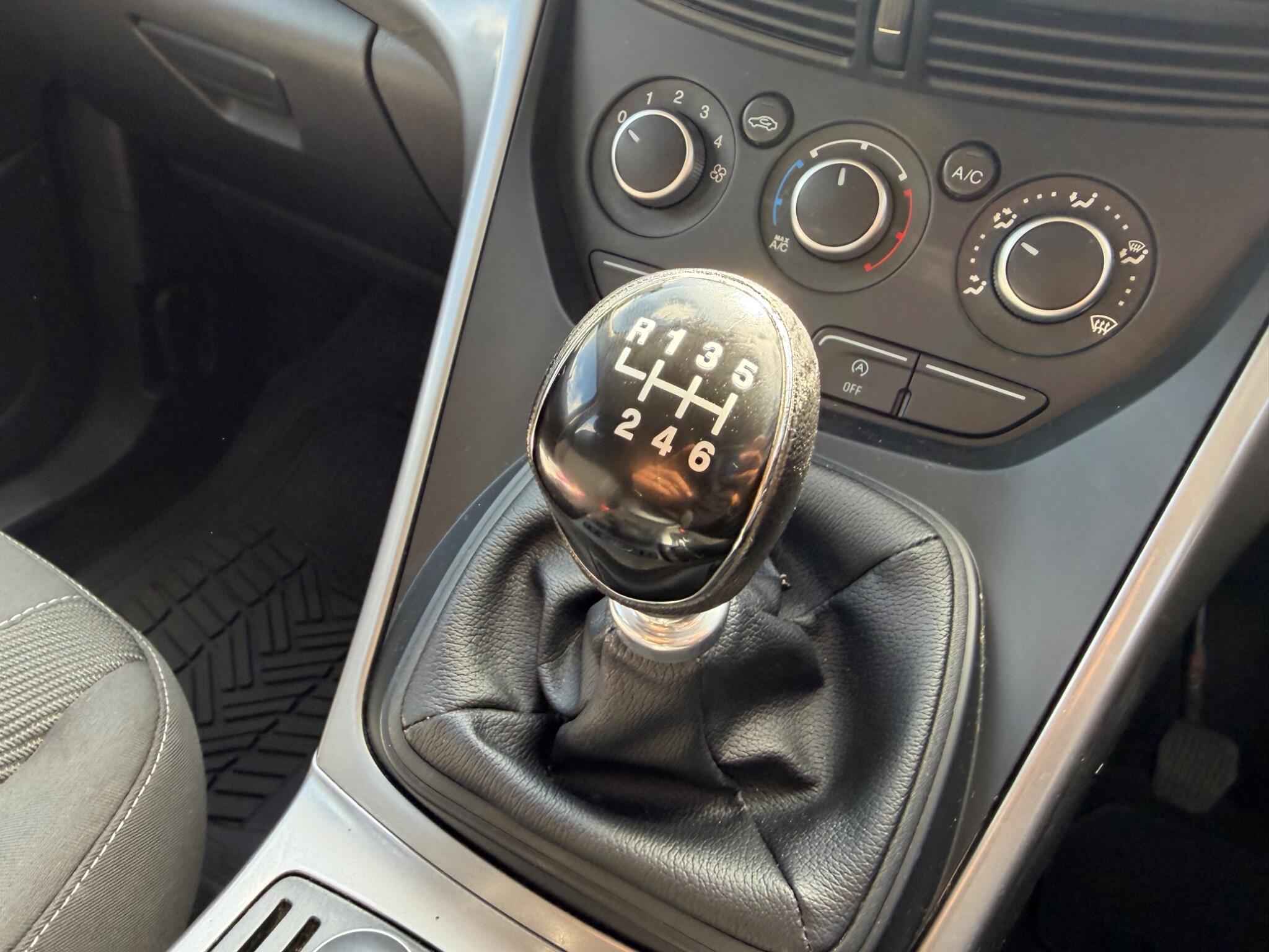 Ford Kuga view 30