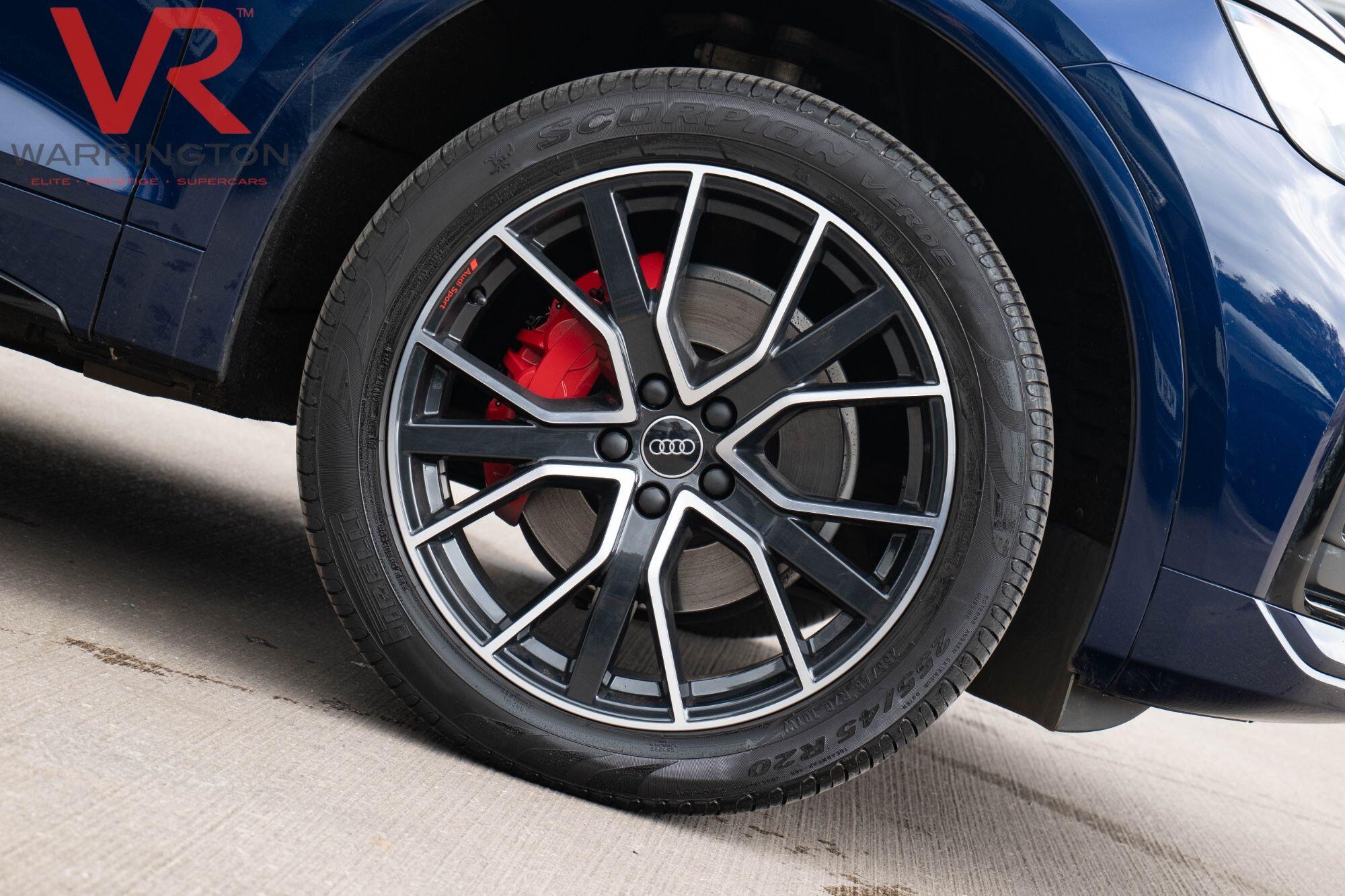 Audi Q5 view 41