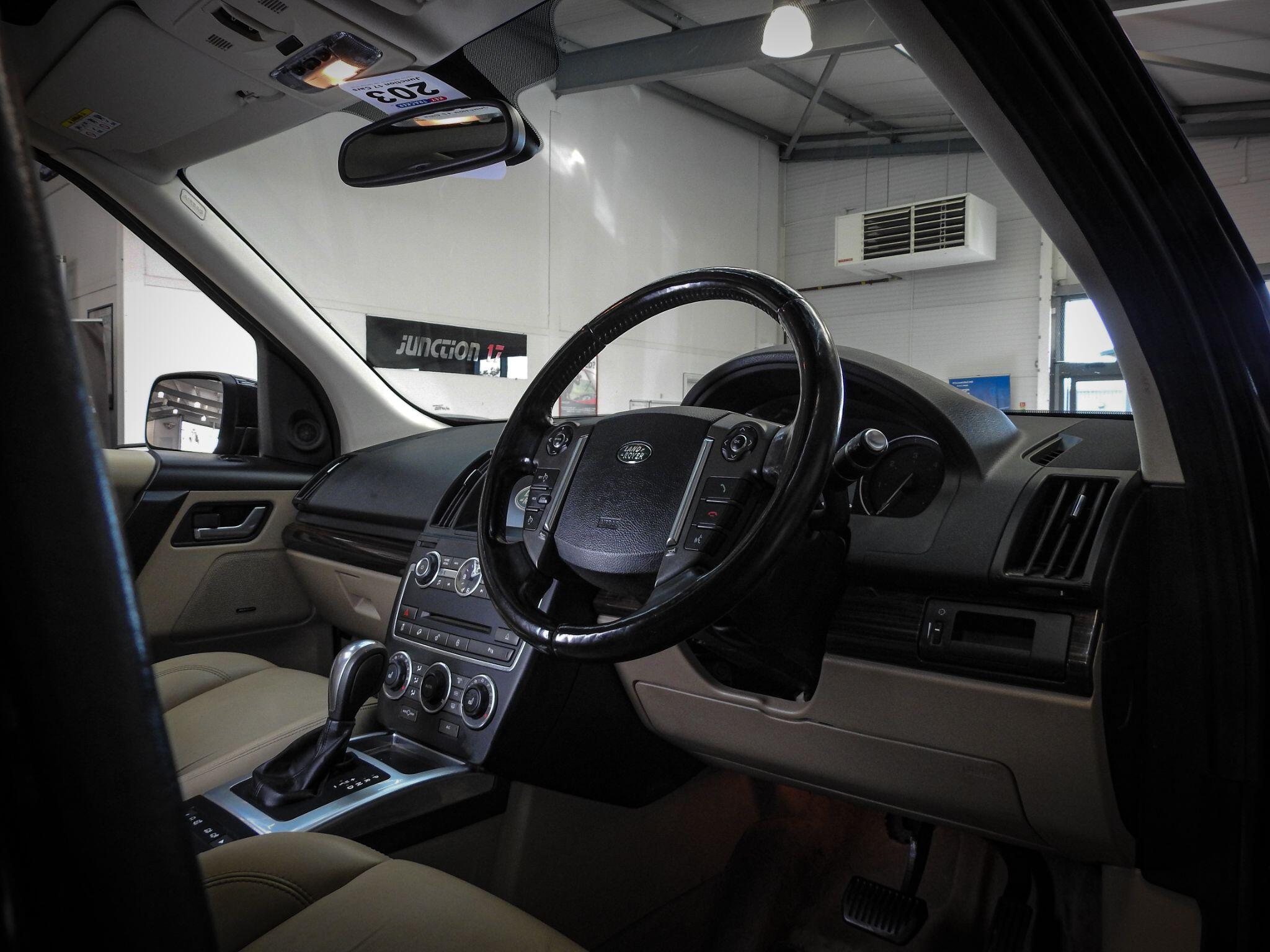 Land Rover Freelander view 26