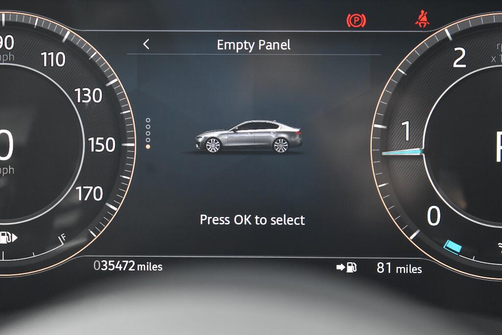 Jaguar Xe view 54
