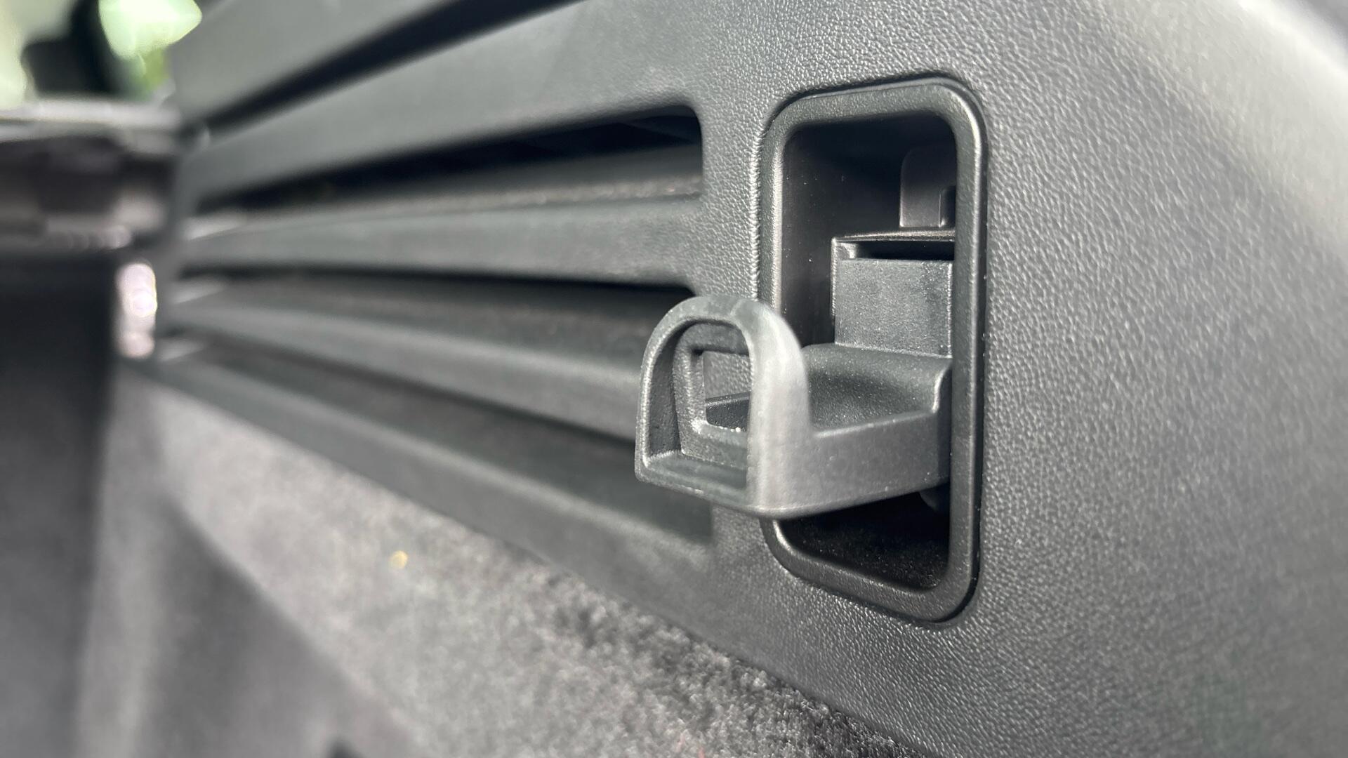 Land Rover Range Rover Sport view 26