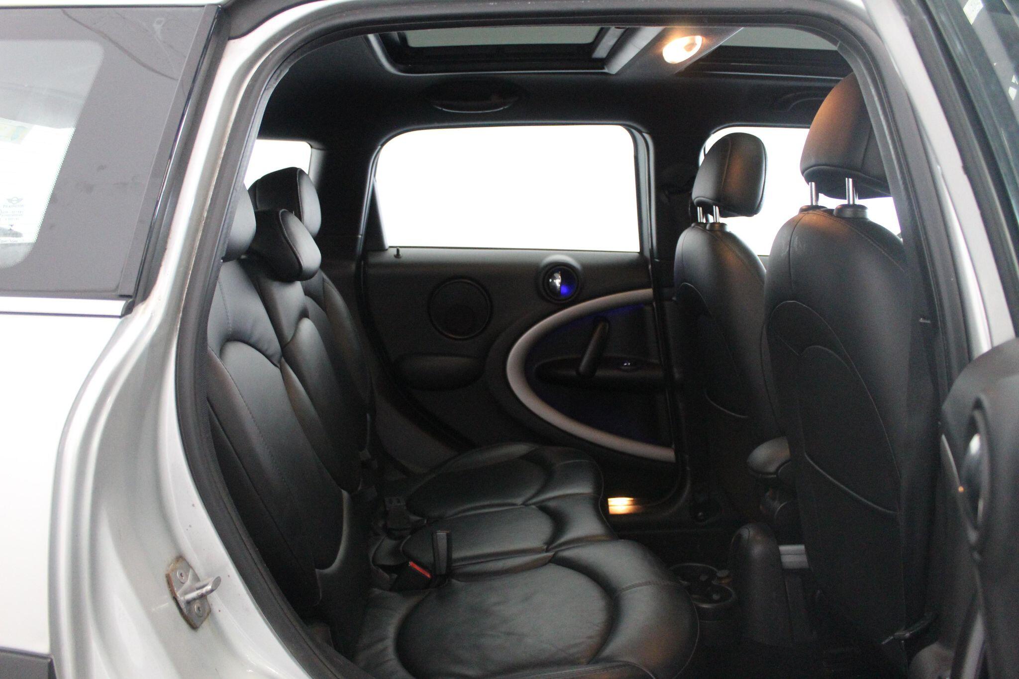 Mini Countryman view 51