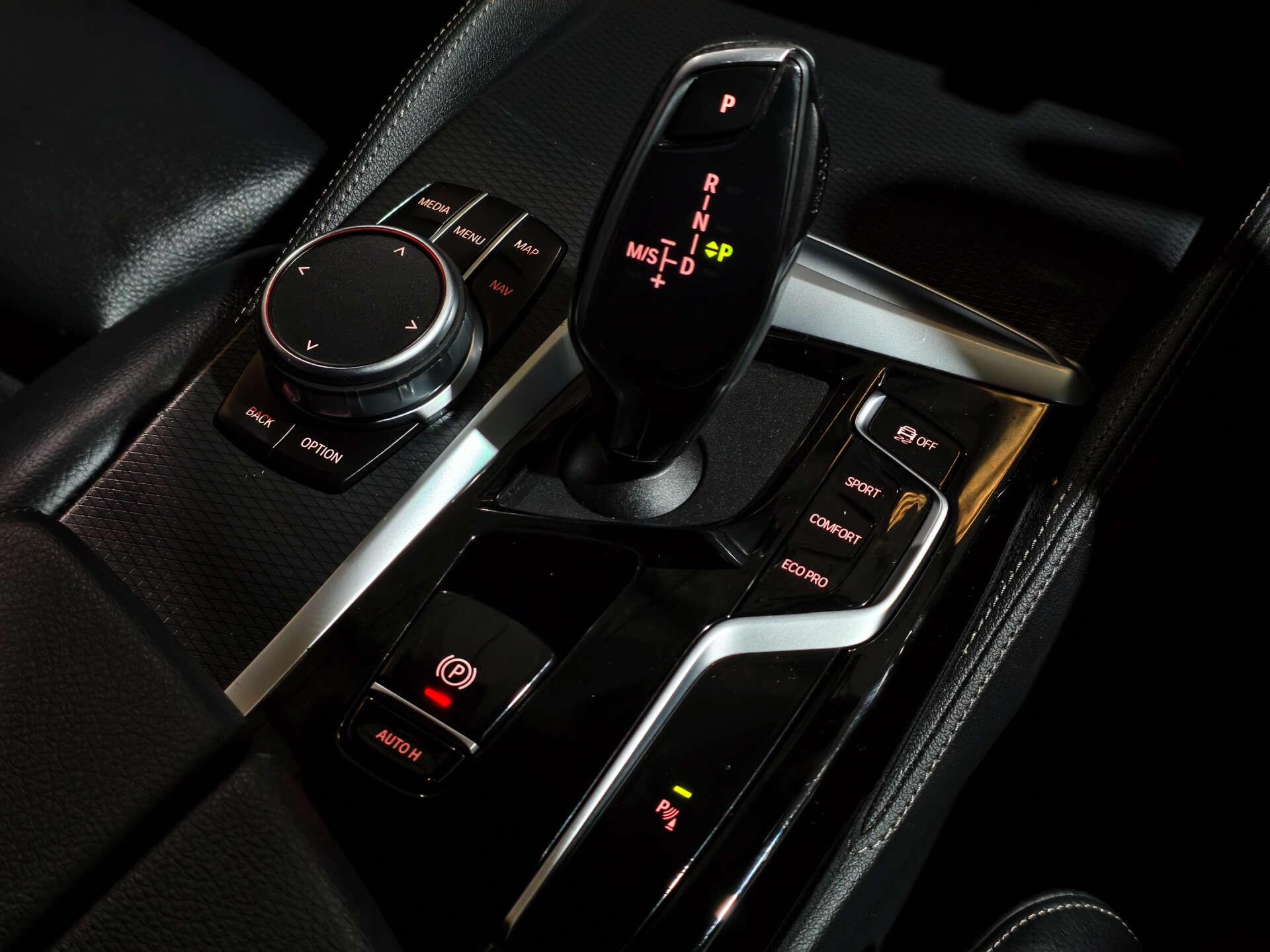 BMW 5 Series view 43