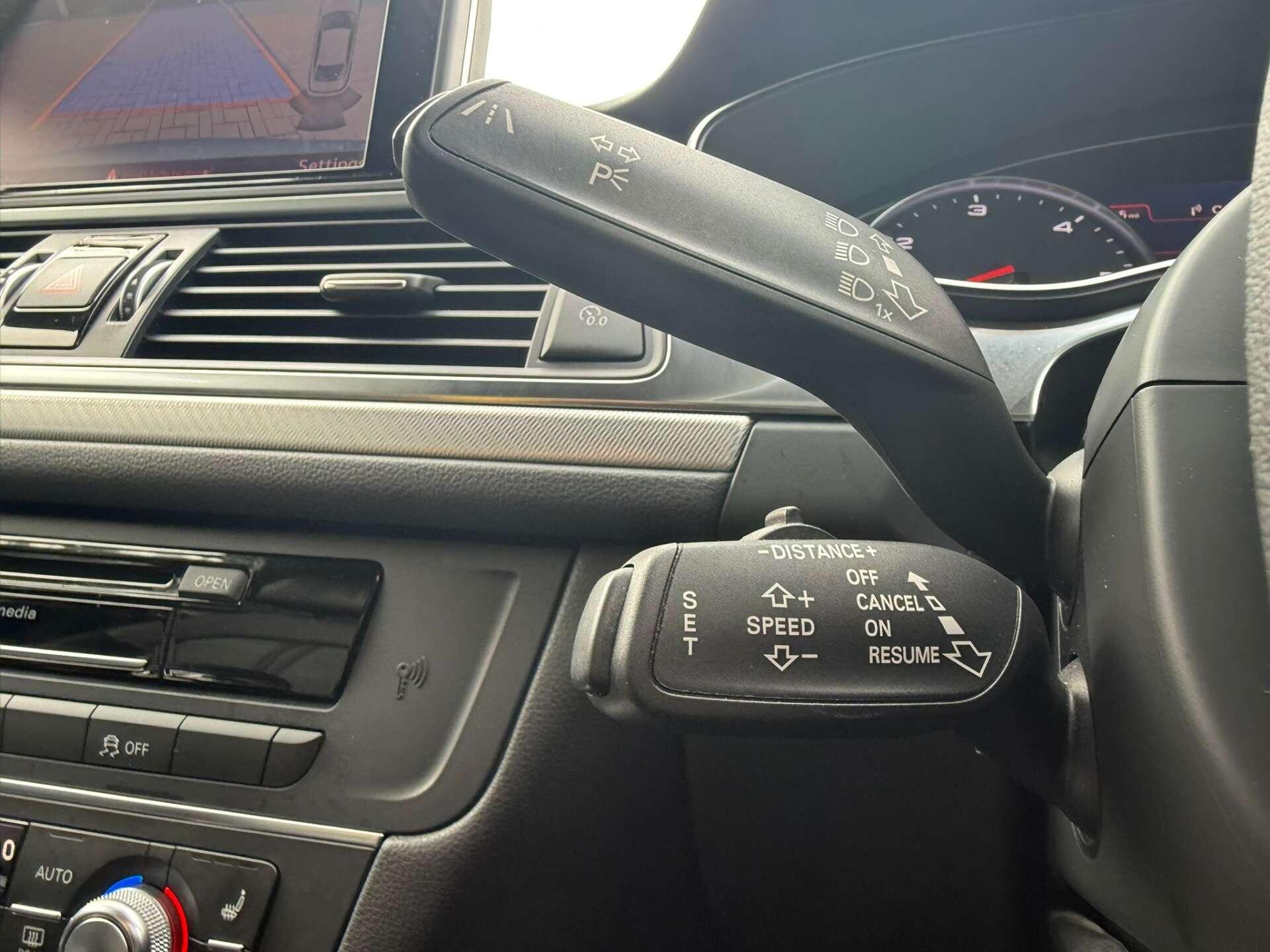 Audi A6 view 26