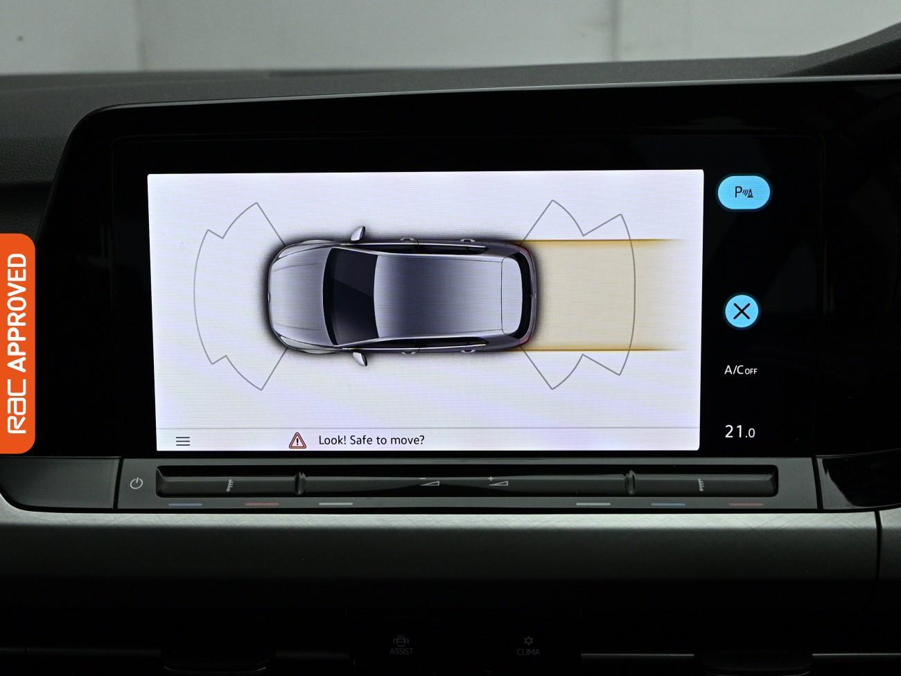 Volkswagen Golf view 17