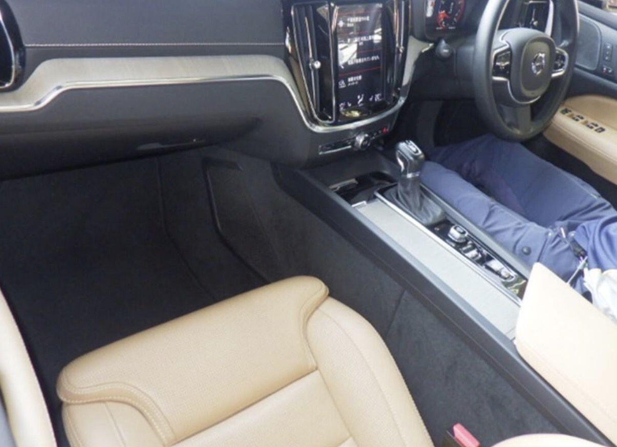 Volvo V60 view 5