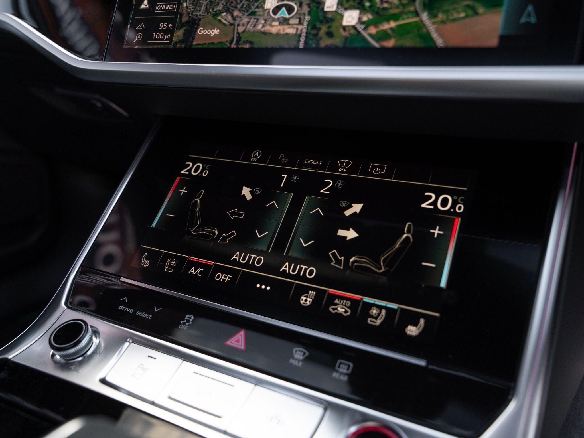 Audi RS6 Avant view 56