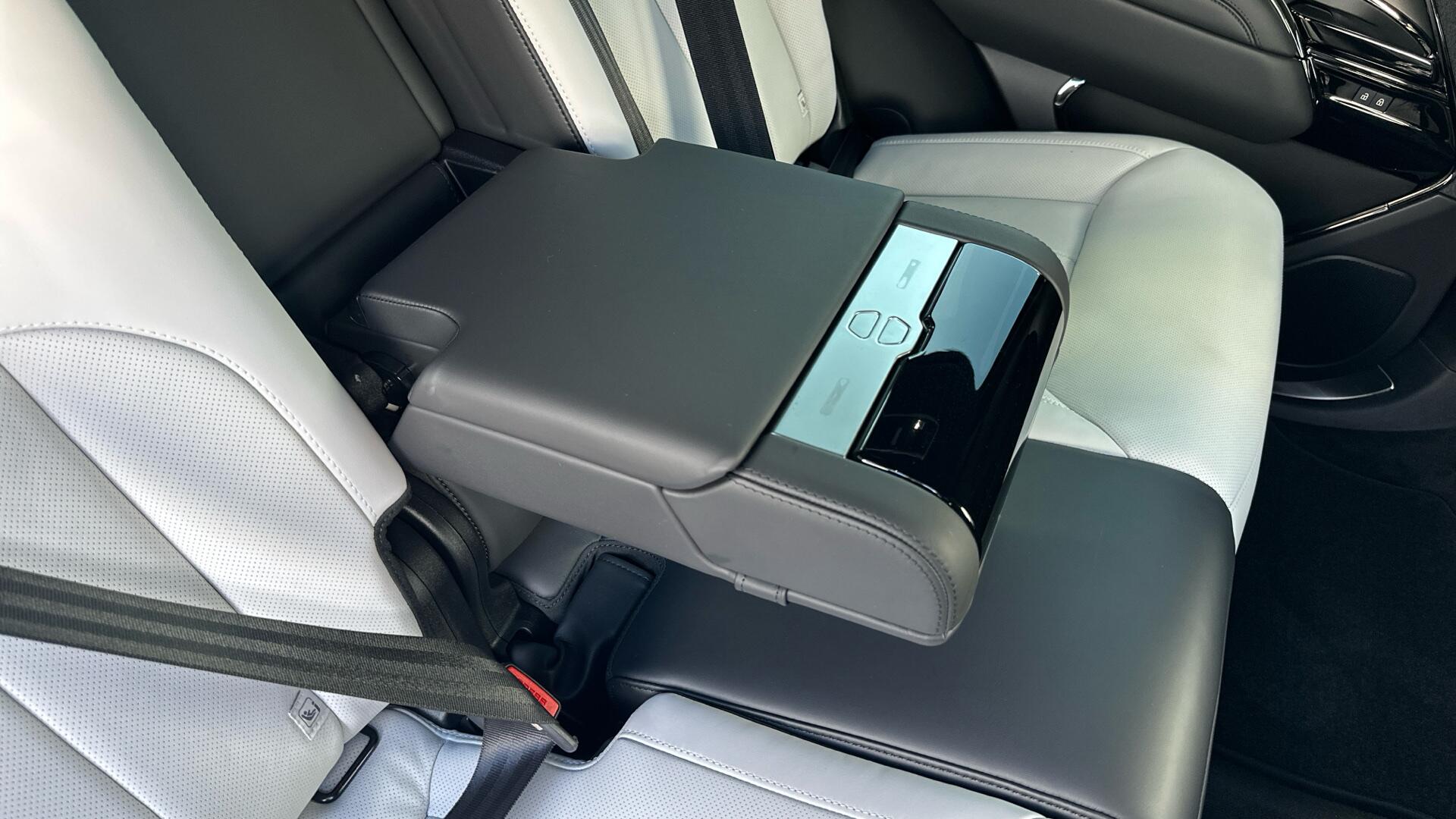 Land Rover Range Rover Sport view 39