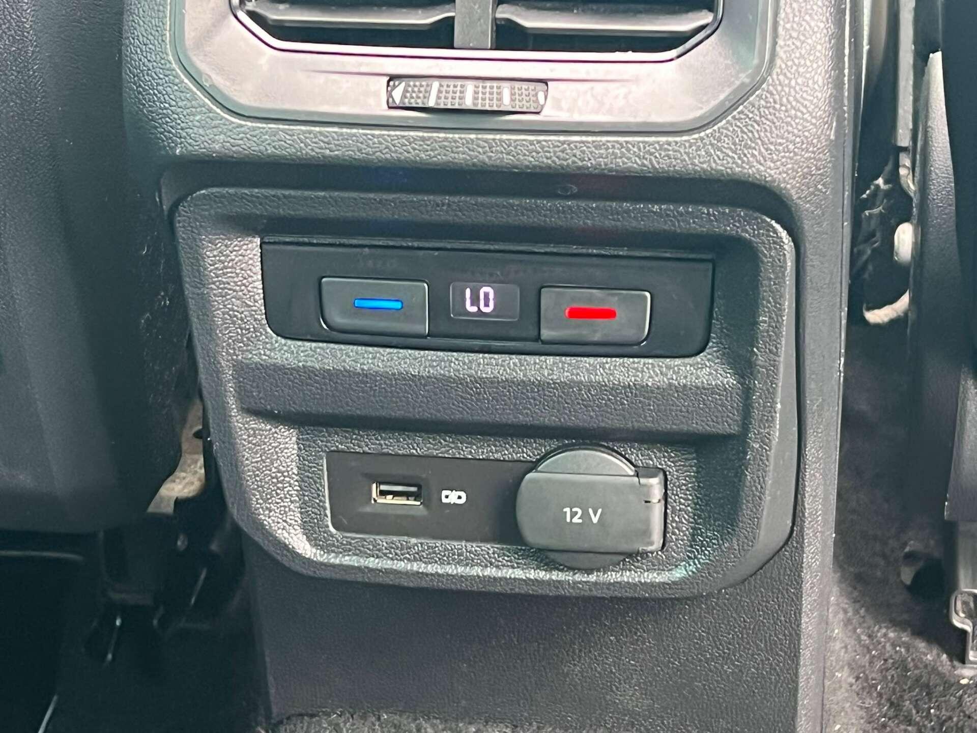 Volkswagen Tiguan view 38