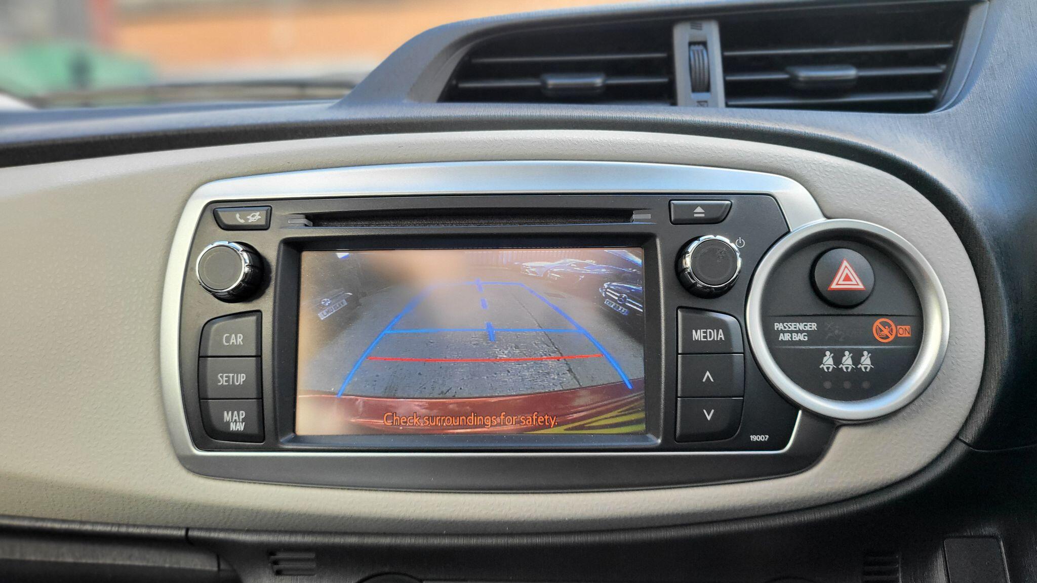 Toyota Yaris view 25