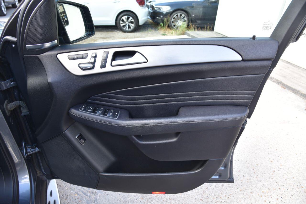 Mercedes-Benz Gle view 62