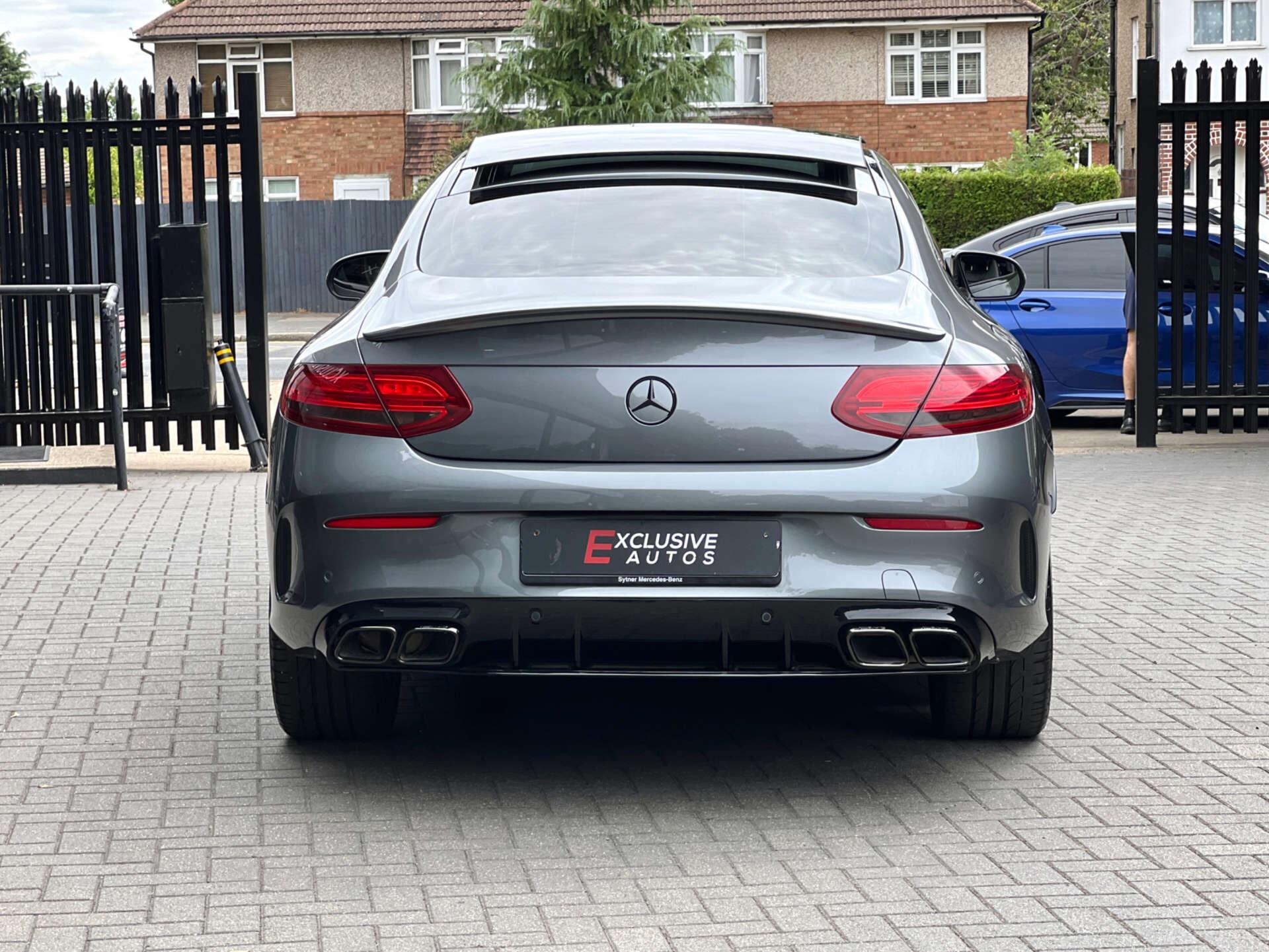 Mercedes-Benz C Class view 8